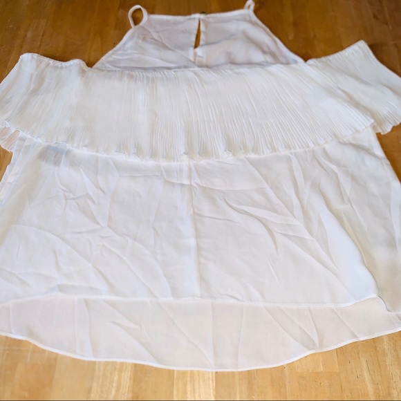 Rachael Roy White Pleated Cold Shoulder Tank - Picture 3 of 10